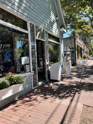 Love Lane Kitchen by null