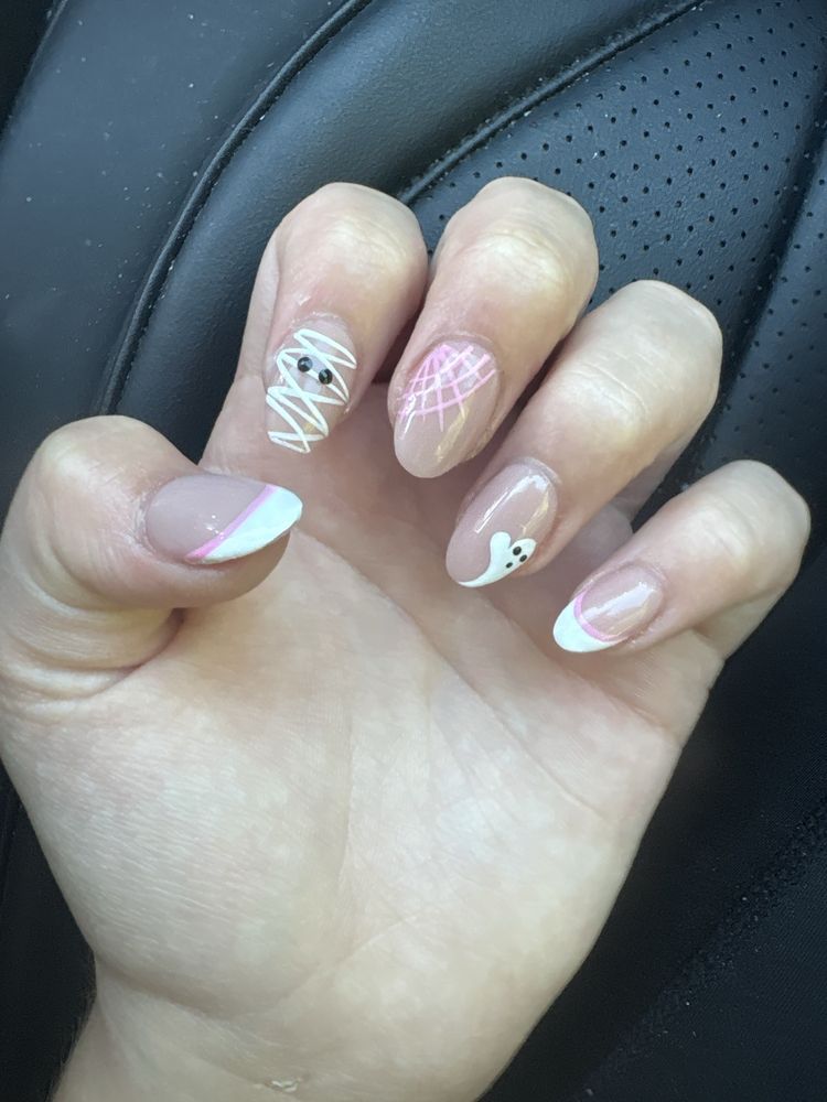 Square One Nail & Spa Logo