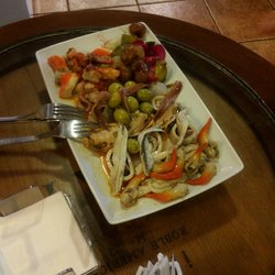Bodega Bar Pirineos - Bandeja vinagrillos