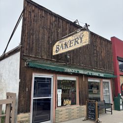 Loback's Bakery - Main Street Buena Vista.