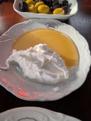 Emirgan Sütiş by null