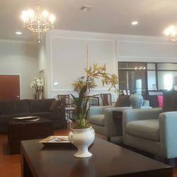 The Woman's Group - Riverview - Lobby area.