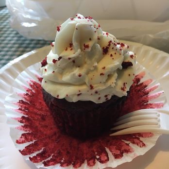 A Sweet Retreat - I had never been here before. I bought 6 different types of cupcakes. They were all delicious. I would definitely recommend m!! - Bakeries Near Me - Elizabethtown, Kentucky A Sweet Retreat - I had never been here before. I bought 6 different types of cupcakes. They were all delicious. I would definitely recommend m!! - Bakeries Near Me - Elizabethtown, Kentucky