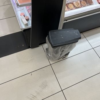 Sephora - Cosmetics & Beauty Supply Near Me - San Mateo, California
