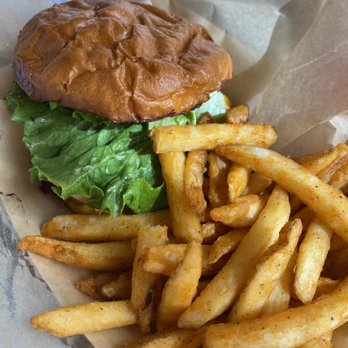 Chicana - Classic burger - Vegan Near Me - Fullerton, California