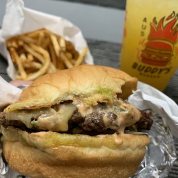 Buddy's Burger - Spicy burger - Burgers Near Me - Austin, Texas Buddy's Burger - Spicy burger - Burgers Near Me - Austin, Texas