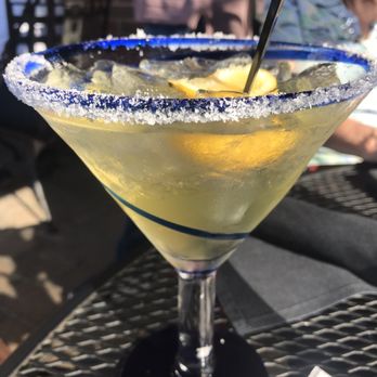 Houlihan's - Top Shelf Margarita -- very skimpy on the alcohol - New American Near Me - Brick Township, New Jersey Houlihan's - Top Shelf Margarita -- very skimpy on the alcohol - New American Near Me - Brick Township, New Jersey