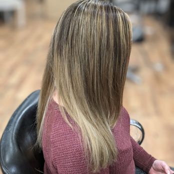 Brianna Birt Hair Design - Highlight refresh with trim and blowdry - Hair Stylists Near Me - Plainfield, Connecticut Brianna Birt Hair Design - Highlight refresh with trim and blowdry - Hair Stylists Near Me - Plainfield, Connecticut