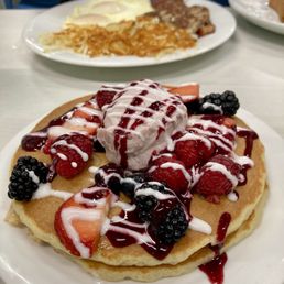 Berry Pancakes with mascarpone berry cream Berry Pancakes with mascarpone berry cream