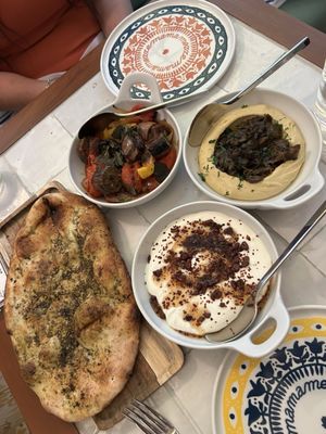 Mama Mezze by null