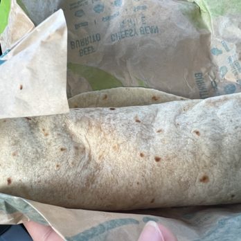 Taco Bell - 8/25/23 Beefy Melt Burrito - Fast Food Near Me - Alameda, California