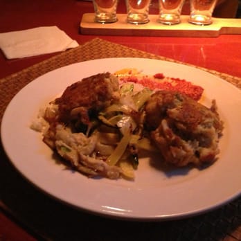 1861 - Crab cakes. Get them! - Gastropubs Near Me - Middletown, Delaware