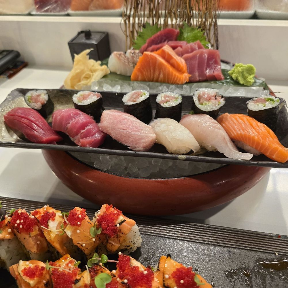 Akami Sushi Bar - Sushi Bars Near Me - Apex, North Carolina Akami Sushi Bar - Sushi Bars Near Me - Apex, North Carolina