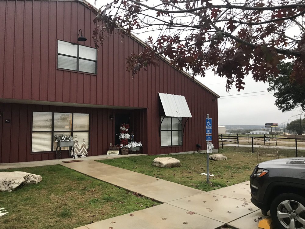 JIN’S BED AND BISCUIT’S PET RESORT 12 Reviews 4733 State Hwy 46 W