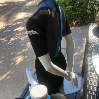 Discovery Cove - Wet suit back - Amusement Parks Near Me - Orlando, Florida