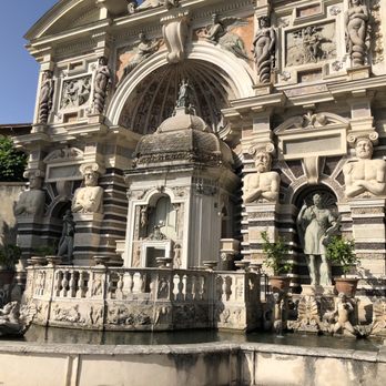 Villa d'Este - Landmarks & Historical Buildings Near Me - Tivoli, RM