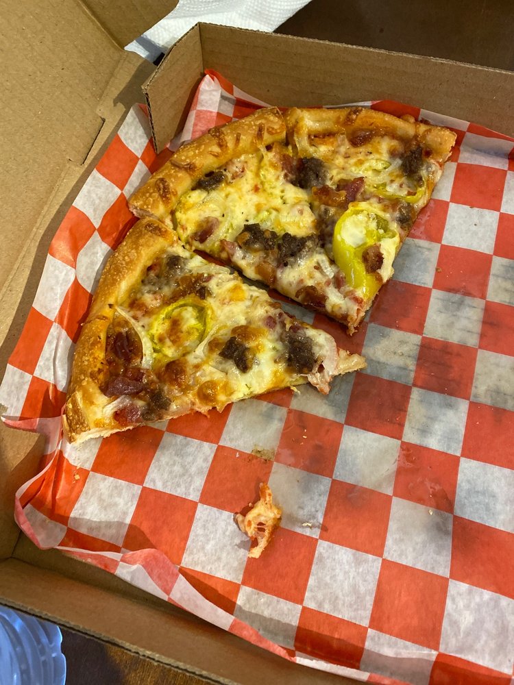 ROADSIDE PIZZA & GRINDERS Updated September 2024 17 Photos & 32