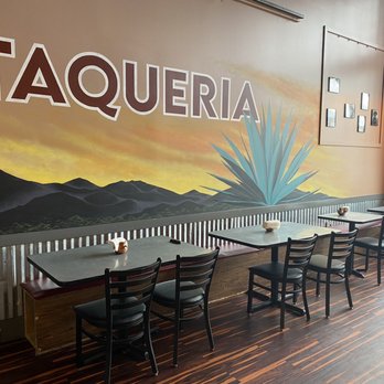 Fabos Tacos - Nice mural and seating - Tacos Near Me - Beaverton, Oregon