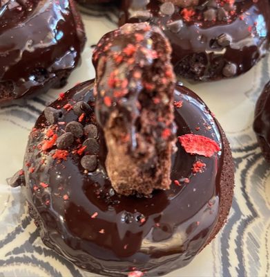Happy Zoe Vegan Bakery by null