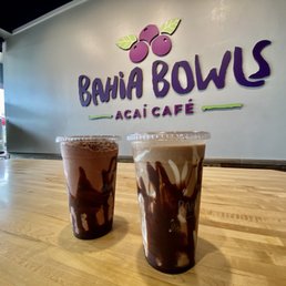 Chocolate Covered Strawberry & S'mores smoothies Chocolate Covered Strawberry & S'mores smoothies
