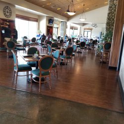 Ridge Golf Course & Events Center - Ths main restaurant