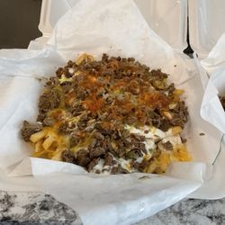 Los Victor's - Carne asada fries