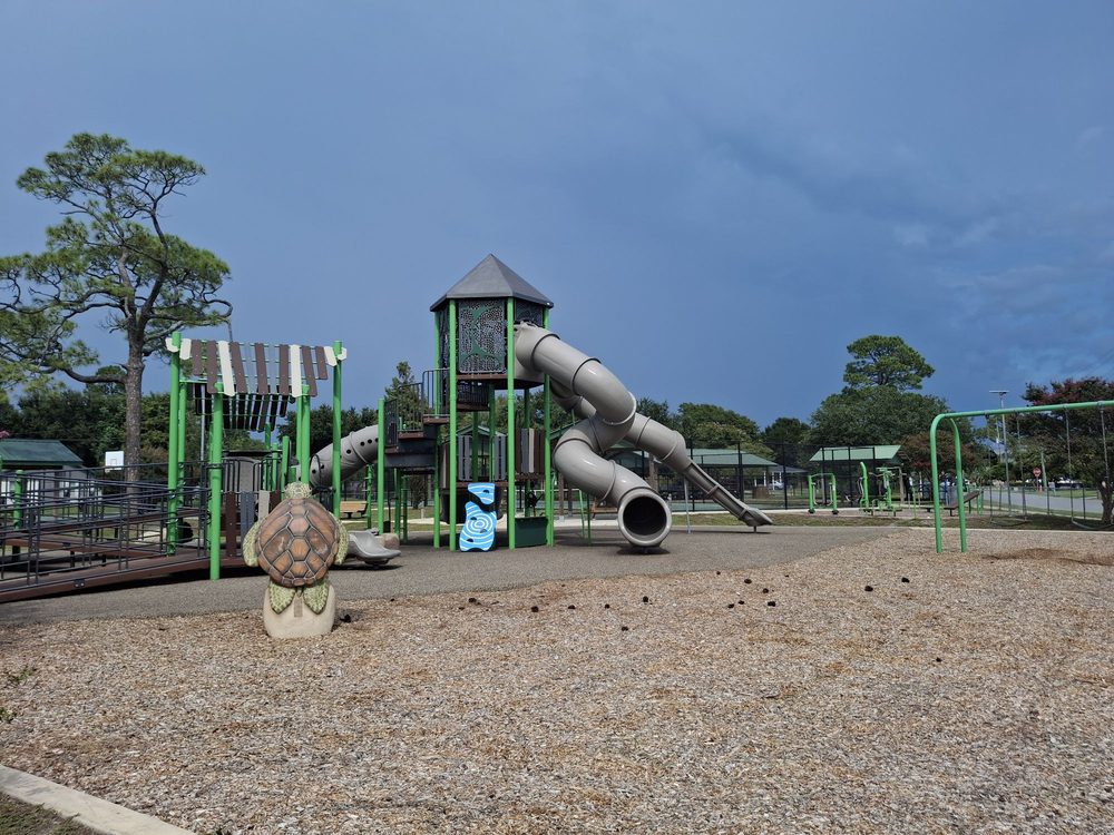 Swenson Park Logo