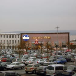 dez - Blick über den vorderen Parkplatz, Weihnachtszeit 2008