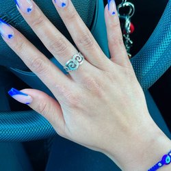 Deluxe Nails& Spa