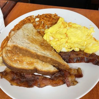 Family Cafe & Diner - Breakfast & Brunch Near Me - Crystal, Minnesota Family Cafe & Diner - Breakfast & Brunch Near Me - Crystal, Minnesota
