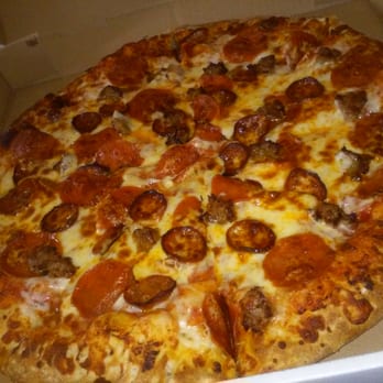 Red Runner Pizza - Pepperoni, linguica and sausage - Pizza Near Me - Sacramento, California Red Runner Pizza - Pepperoni, linguica and sausage - Pizza Near Me - Sacramento, California