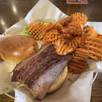 Double B's BBQ - Sliced Brisket Sandwich - Barbeque Near Me - West Allis, Wisconsin