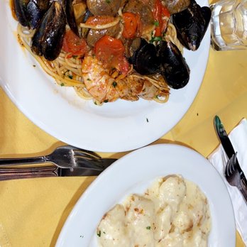 Oltre Mare - Seafood Spaghetti Alla Pescatora and Ricotta Gnocchi - Italian Near Me - San Diego, California Oltre Mare - Seafood Spaghetti Alla Pescatora and Ricotta Gnocchi - Italian Near Me - San Diego, California