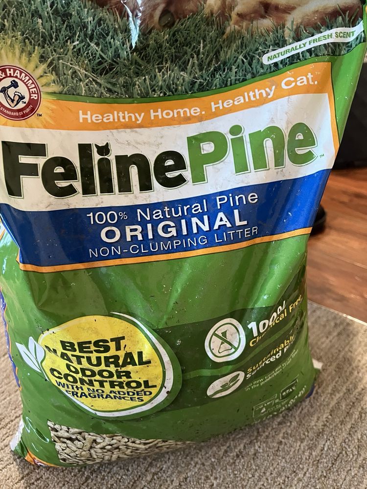 Chow Down Pet Supplies Image