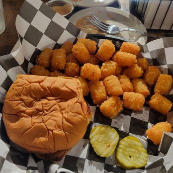 Molly's in Soulard - Chicken sandwhich and tater tots - Pubs Near Me - St. Louis, Missouri Molly's in Soulard - Chicken sandwhich and tater tots - Pubs Near Me - St. Louis, Missouri