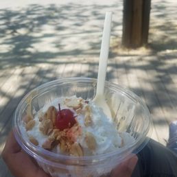 Butter pecan Wimp Sundae Butter pecan Wimp Sundae