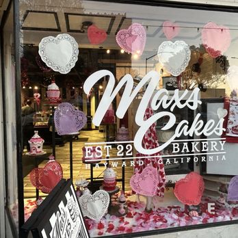 Max's Cakes - Custom Cakes Near Me - Hayward, California