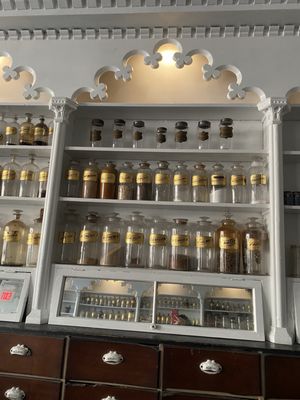 Stabler-Leadbeater Apothecary Museum by null