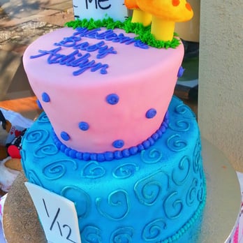 Sugar Studio - Alice in Wonderland theme :).  Baby Adilyn's baby shower cake! - Bakeries Near Me - Sherman Oaks, California