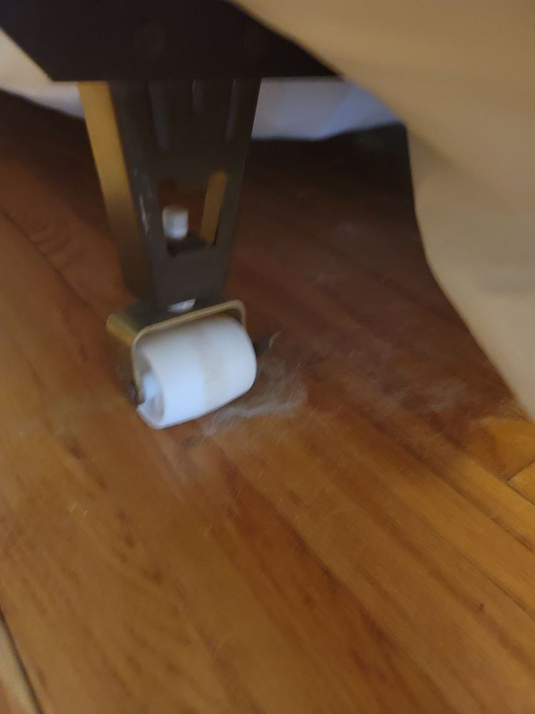 BULLARD REALTY Updated August 2024 1404 S Lake Park Blvd, Carolina