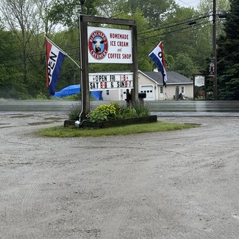 Blanchard's Creamery Homemade Ice Cream and Coffee Shop - Coffee & Tea Near Me - Edgecomb, Maine Blanchard's Creamery Homemade Ice Cream and Coffee Shop - Coffee & Tea Near Me - Edgecomb, Maine