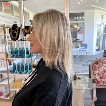 Sorry, I’m Queen - May 20, 2025 - Hair Salons Near Me - Sunny Isles Beach, Florida