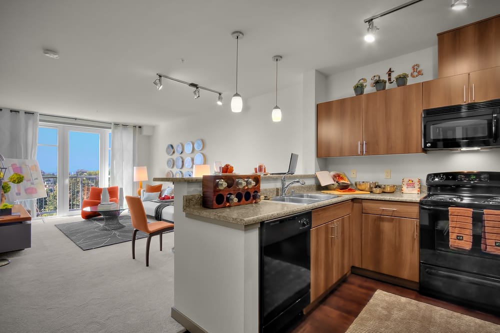 LEGACY AT PRATT PARK APARTMENTS Updated October 2024 10 Photos & 65