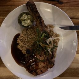 Long Bone Druoc Pork Chop