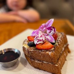 Belle Vie Bistro - Crème brûlée French toast
