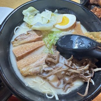Yama Ramen - Tonkotsu Ramen - Sushi Bars Near Me - New York, New York