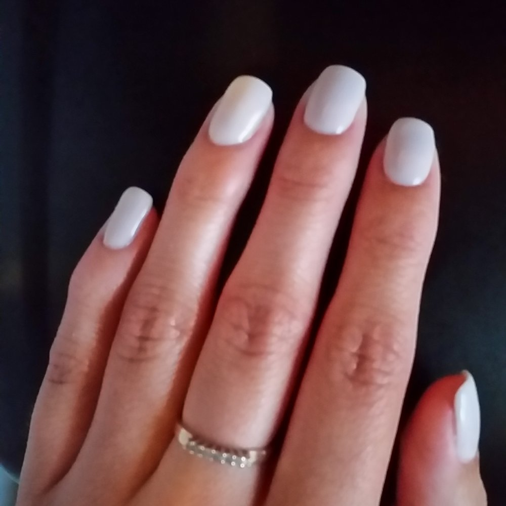 Lana's Diamond Salon - I love the color. Very nice! - Nail Salons Near Me - Downey, California
