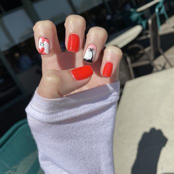 Canvas Nails & Spa - Palm trees and hibiscus - Nail Salons Near Me - Chandler, Arizona