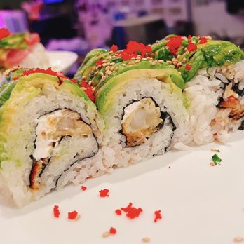 Kevin's Sushi and Thai - a sushi roll on a plate - Thai Near Me - Deerfield Beach, Florida