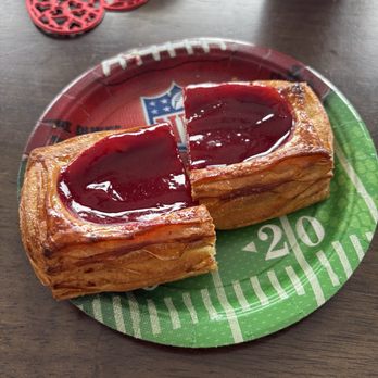Poulette Bakeshop - Raspberry vanilla pastry - Bakeries Near Me - Parker, Colorado Poulette Bakeshop - Raspberry vanilla pastry - Bakeries Near Me - Parker, Colorado
